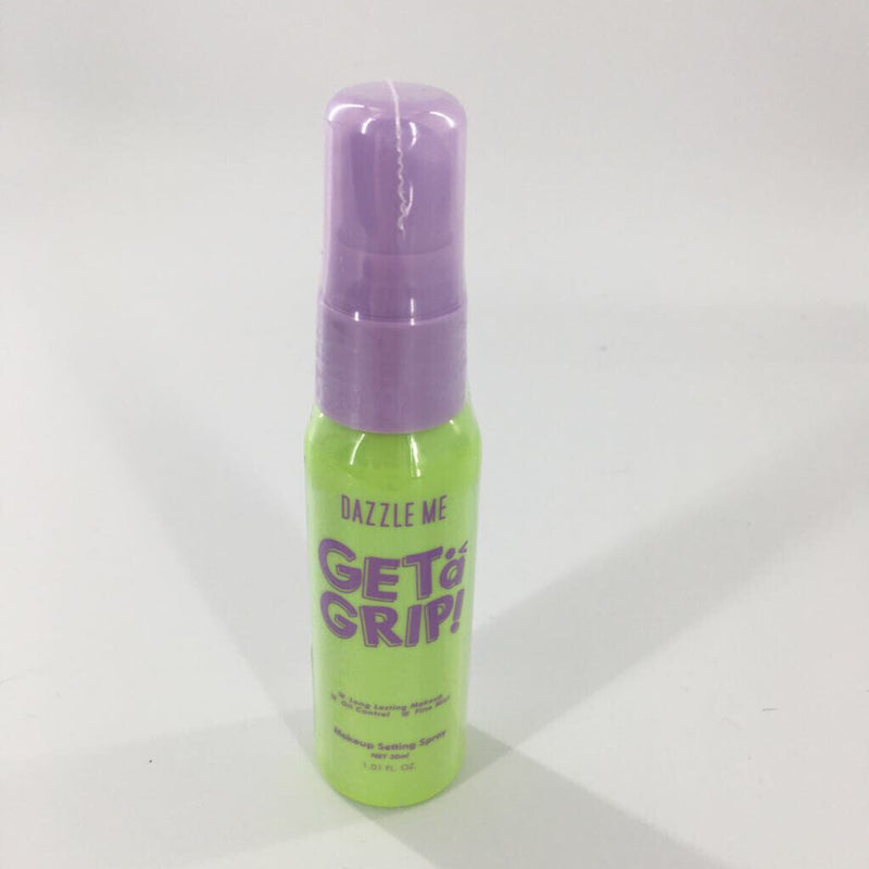 1.04 oz Dazzle Me makeup setting spray