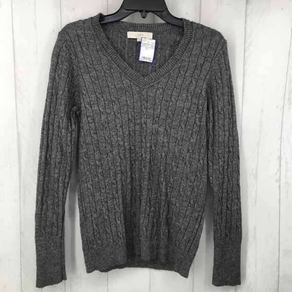 L Cable knit v-neck sweater