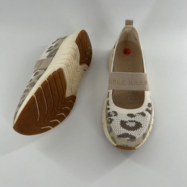 8.5 Knit animal print slip ons