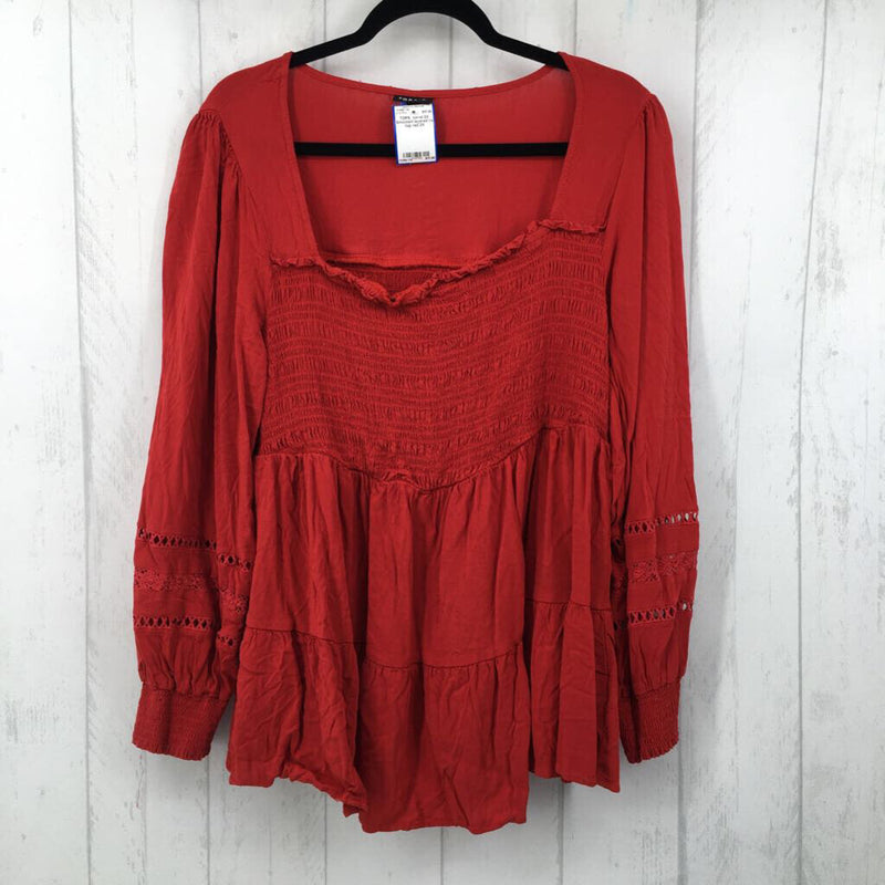 2X Smocked layered l/s top