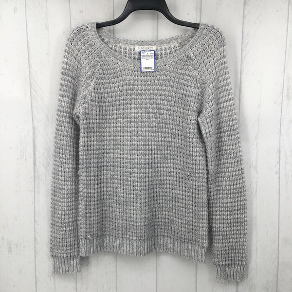 L Crewneck sweater