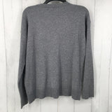 L Graphic sweater