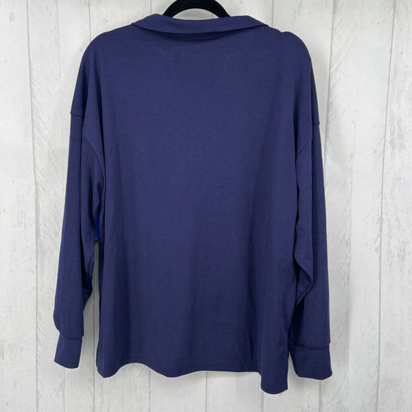 2X V-neck collared l/s top