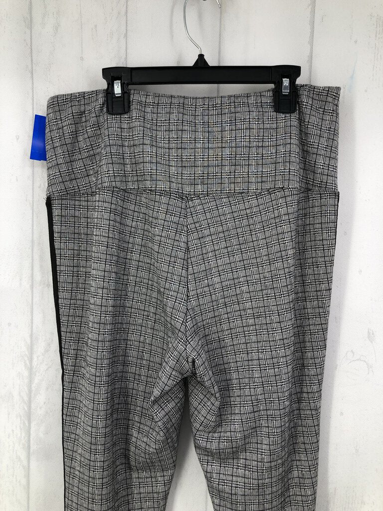 L Plaid leggings