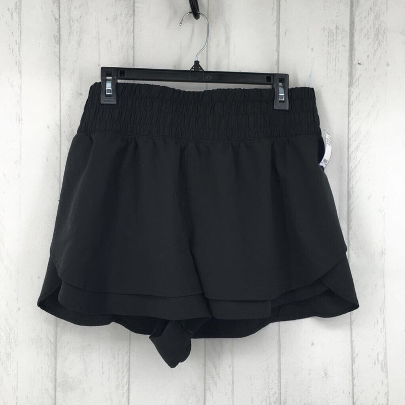 XL Ruffle shorts