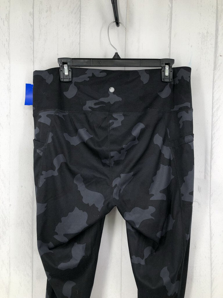 1X Camo print leggings