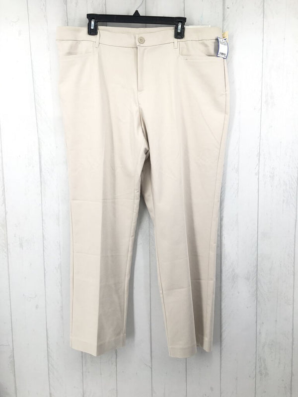 18 Relaxed fit hi-rise trouser