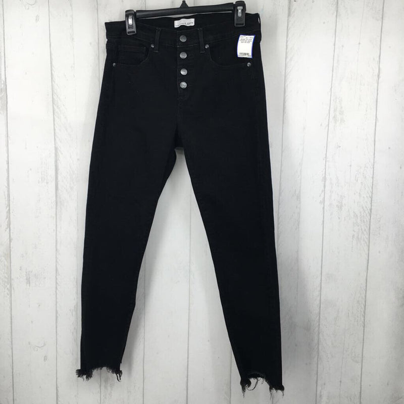 8/29 Frayed hem skinny jean