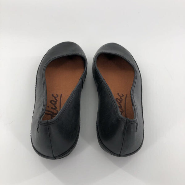 9 Leather slip ons