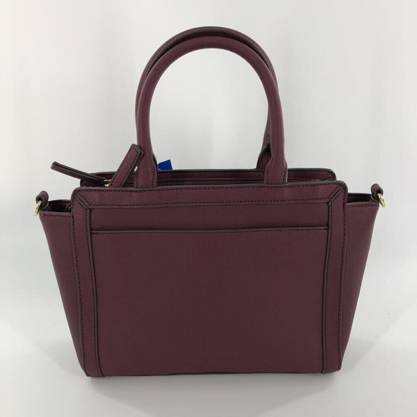 Triple compartment handbag