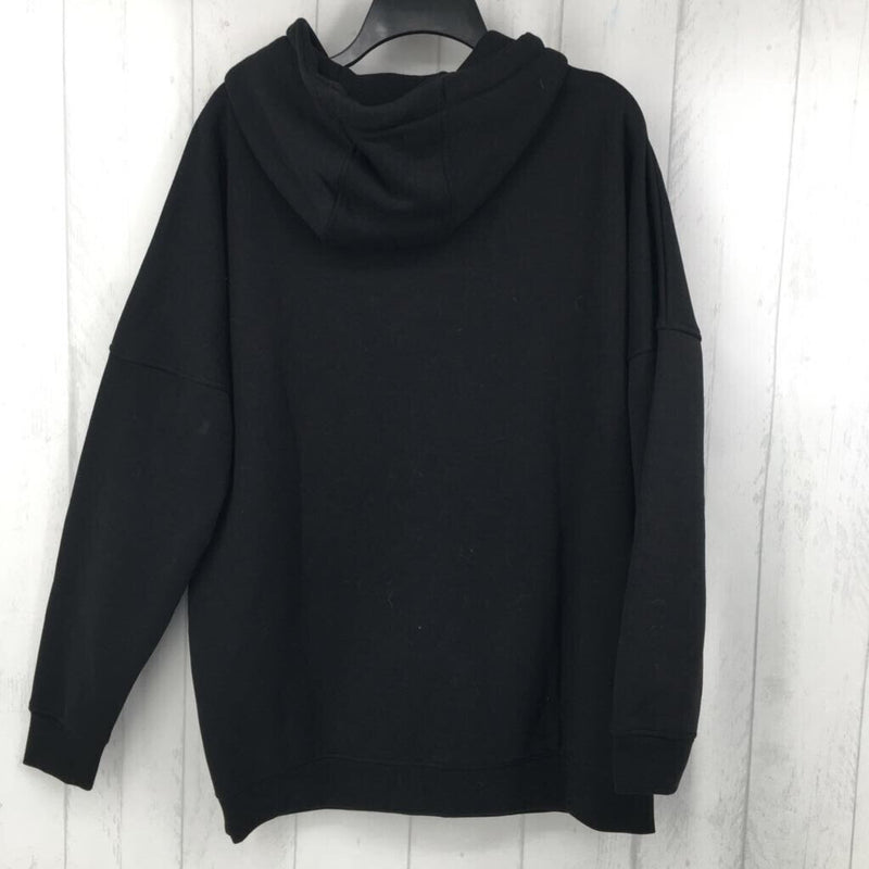 L pull over hoodie