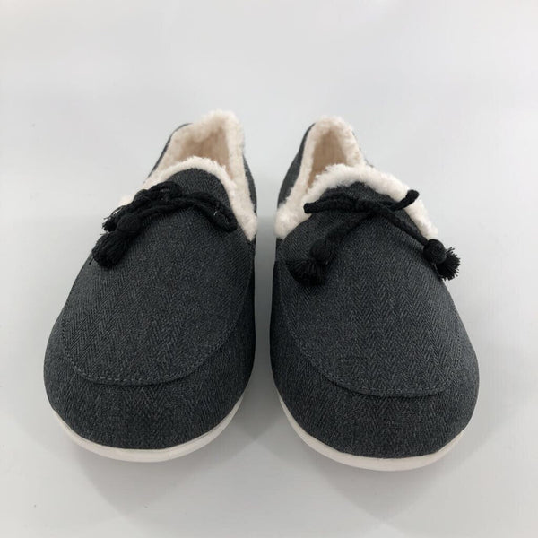 9.5 Faux fur lined slip ons