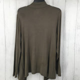 XL T-neck l/s top