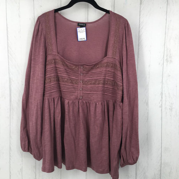 1X Pleated front l/s top