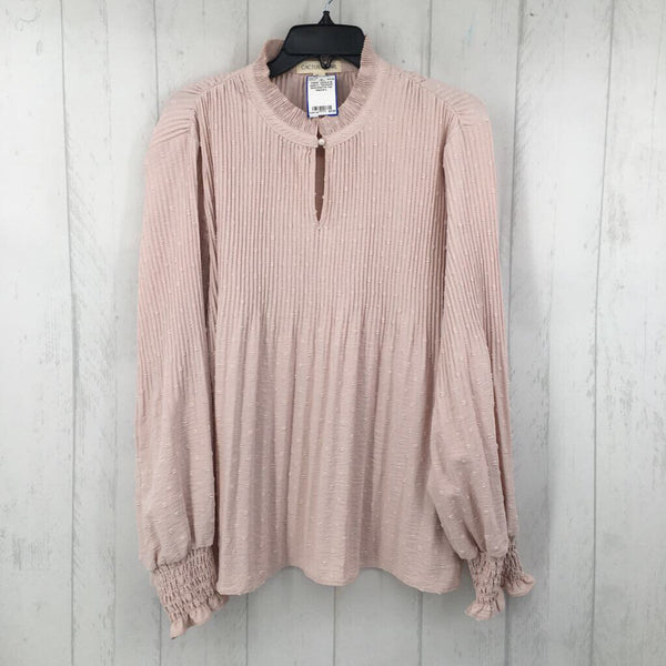 L Textured smocked l/s top