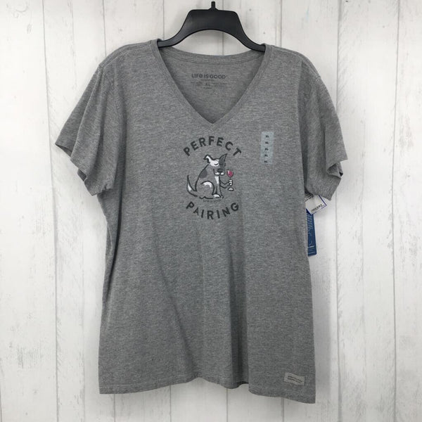 XL V-neck s/s graphic tee