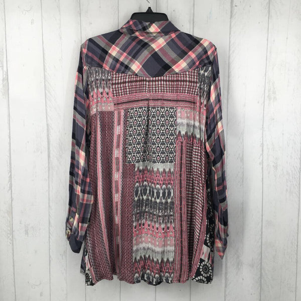 XL Plaid button down l/s top