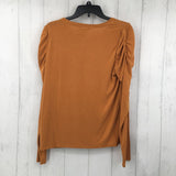 R40 L Ruched shoulders l/s top