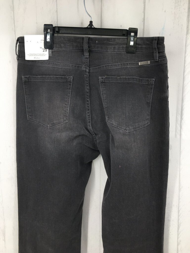 11/29 Hi-rise bootcut jeans