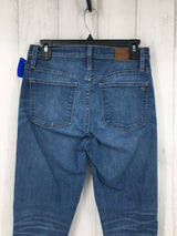 28 Hi-rise skinny jean