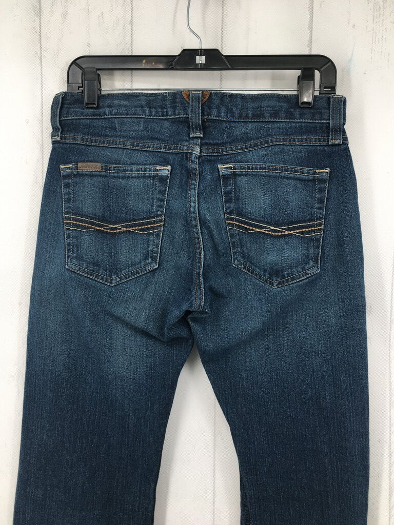 28/32 Straight leg jeans