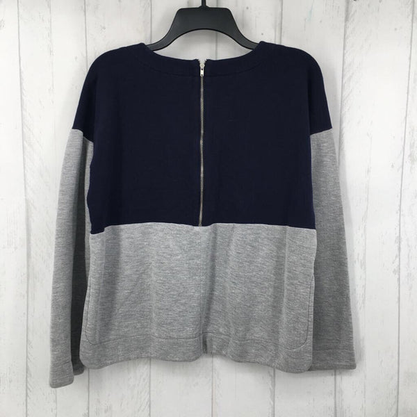 M V-neck colorblock sweatshirt