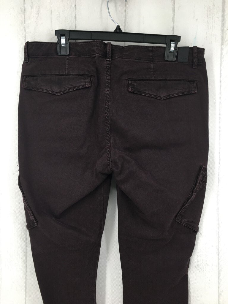 32 Cargo pocket pants