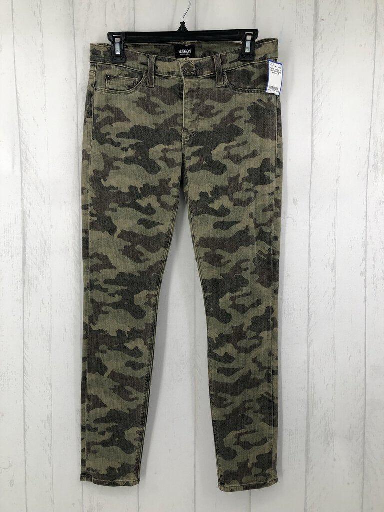 28 Camo print skinny jean