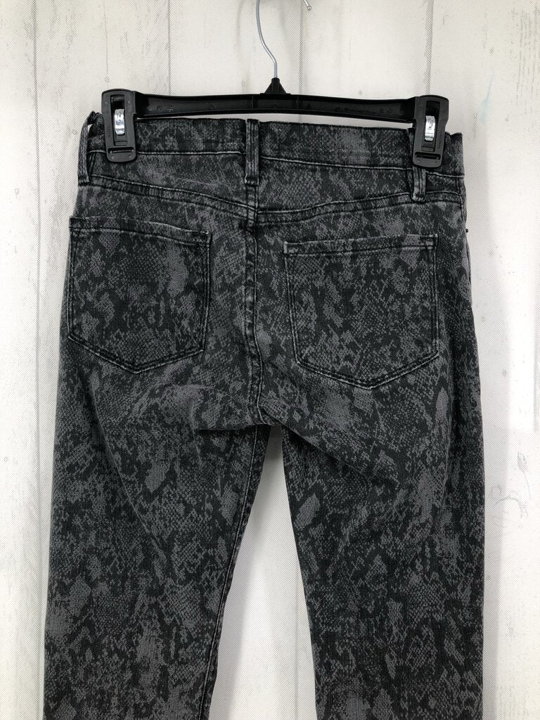 26 Snakeskin print skinny jean