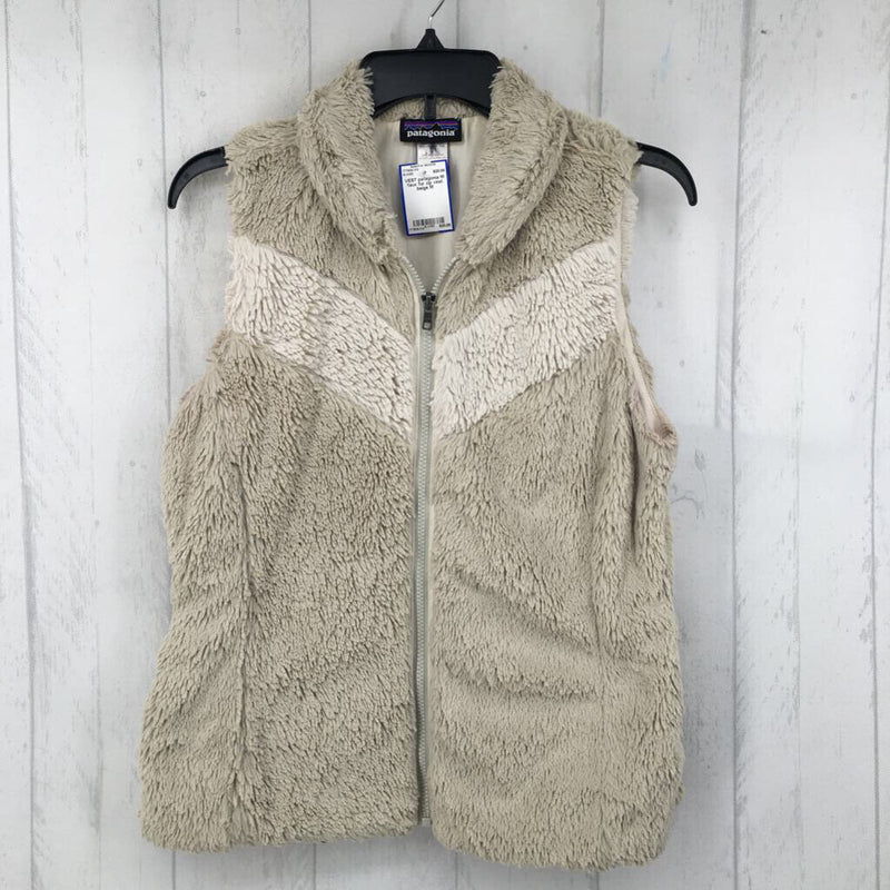 M faux fur zip vest