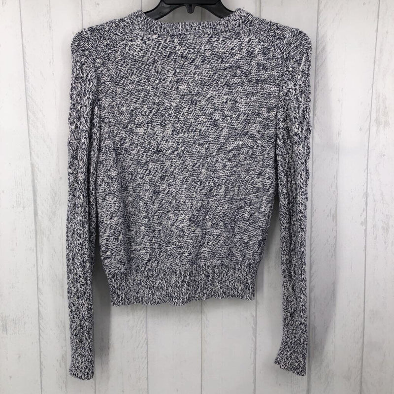 M Cable knit sweater