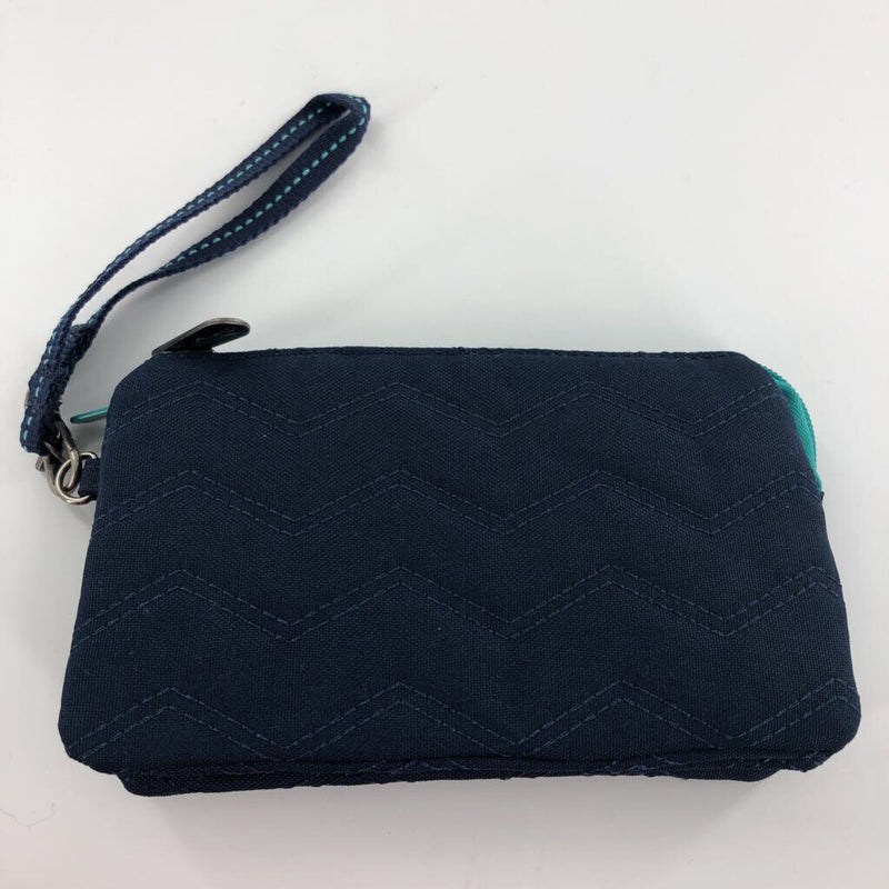 Quilted wristlet/wallet