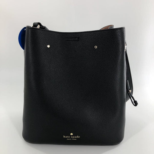 bucket shoulder bag