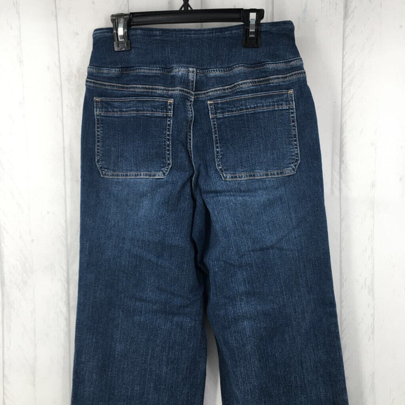 4 Pull on jeans