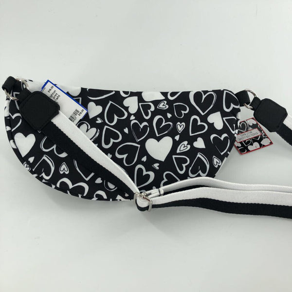 R78 Heart print beltbag