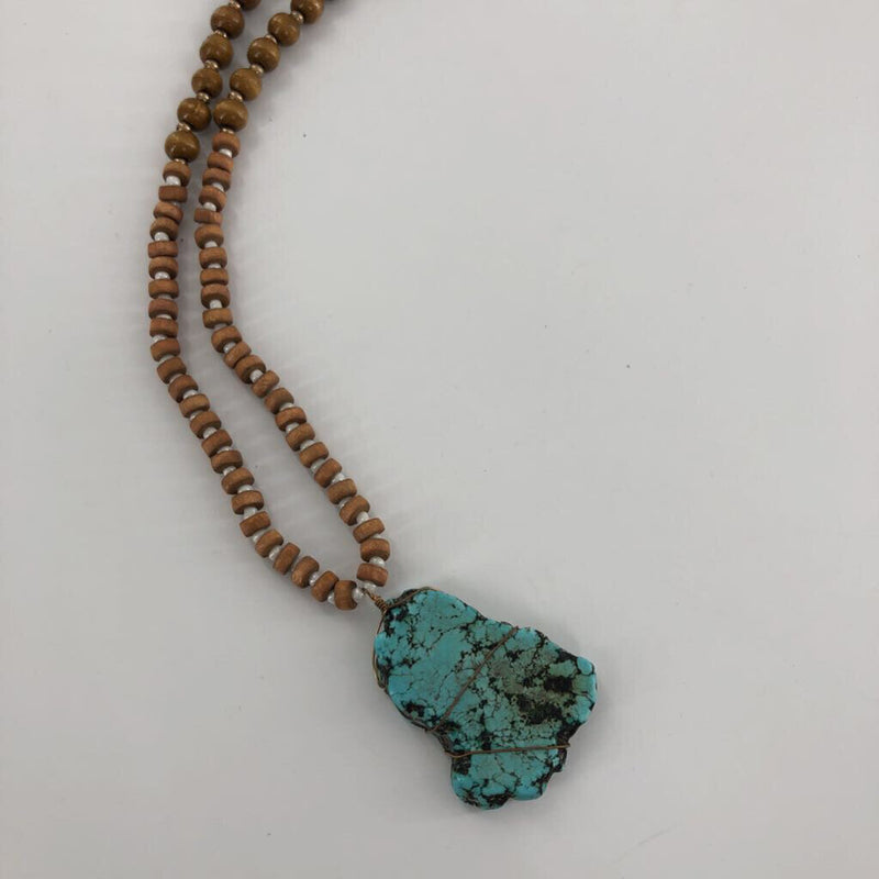 Beaded turq stone necklace