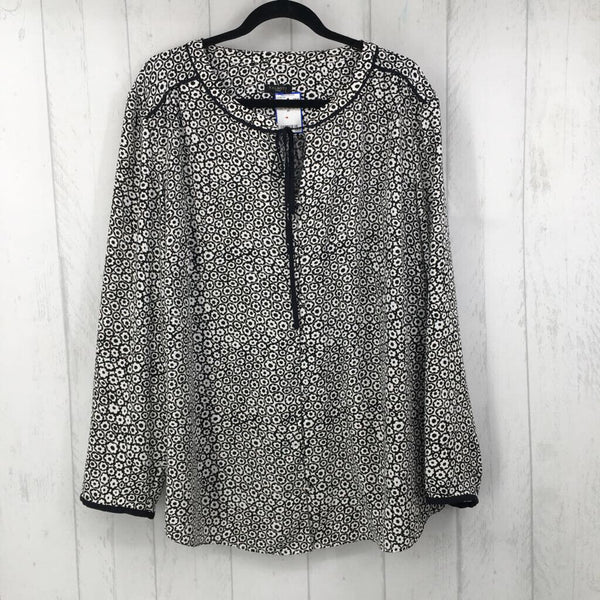 2X Flo print button down l/s top