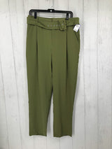 10 Belted pants