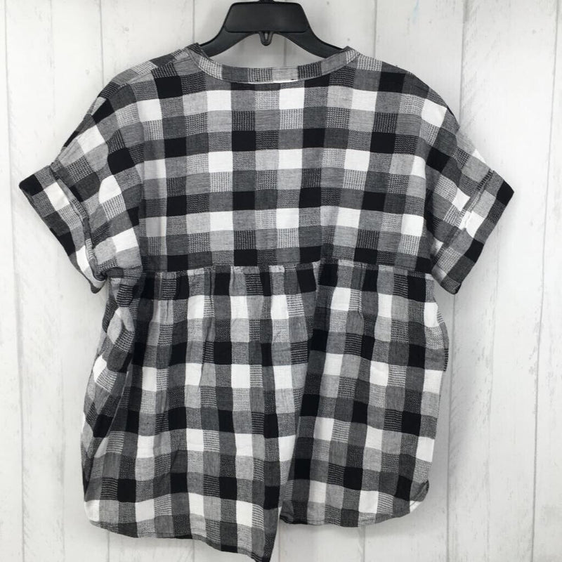 S Plaid v-neck s/s top