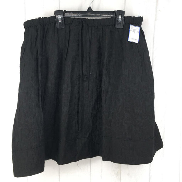 R150 12 Textured skirt