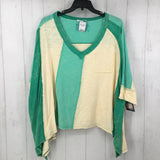 R78 M s/s color block v-neck top