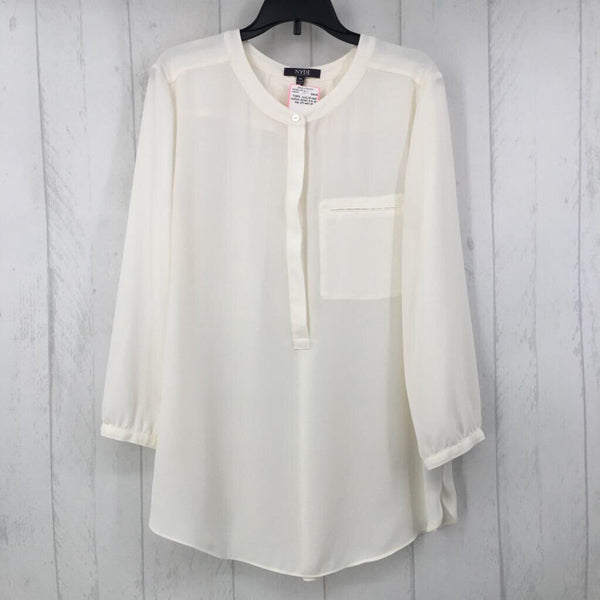 M Half button down 3/4 slv top