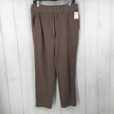 M Pull on pants