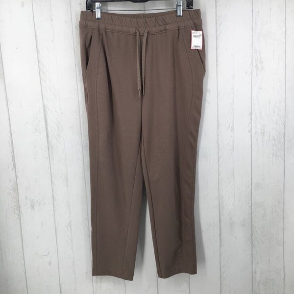 M Pull on pants