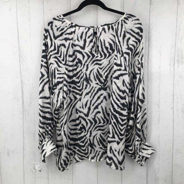 1X Zebra print l/s top