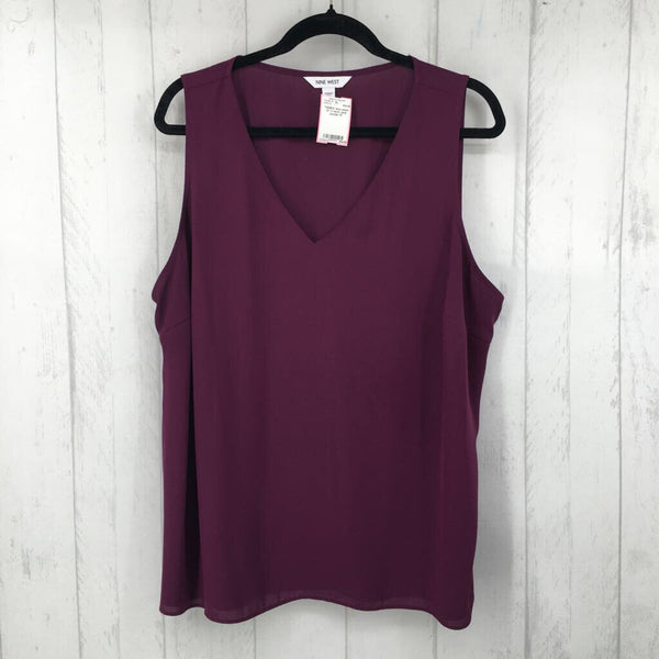 1X V-neck tank