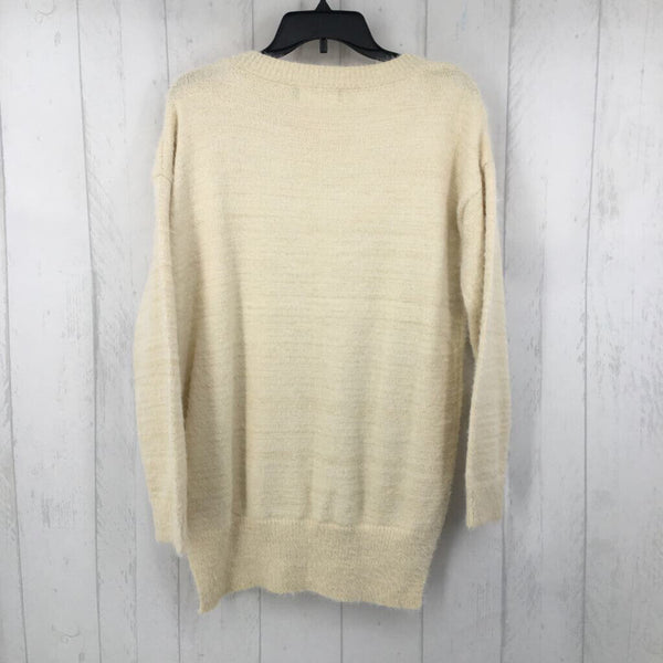 L/XL Grommet sweater