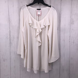 1X Ruffled v-neck l/s top