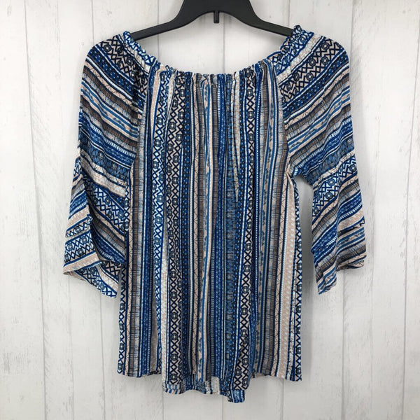 10 Printed ruffle slv top