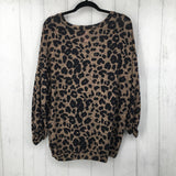 L/XL Animal print l/s top